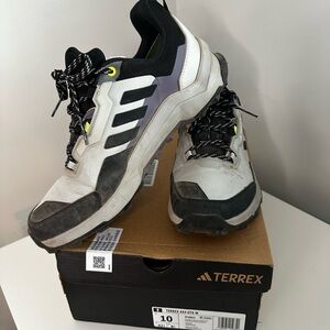 Adidas AX4 Terrex Women’s Hiking Shoes- worn twice Sz 10